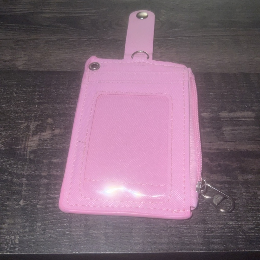 🎀 Hello Kitty Wallet 🎀 - Picture 2 of 2